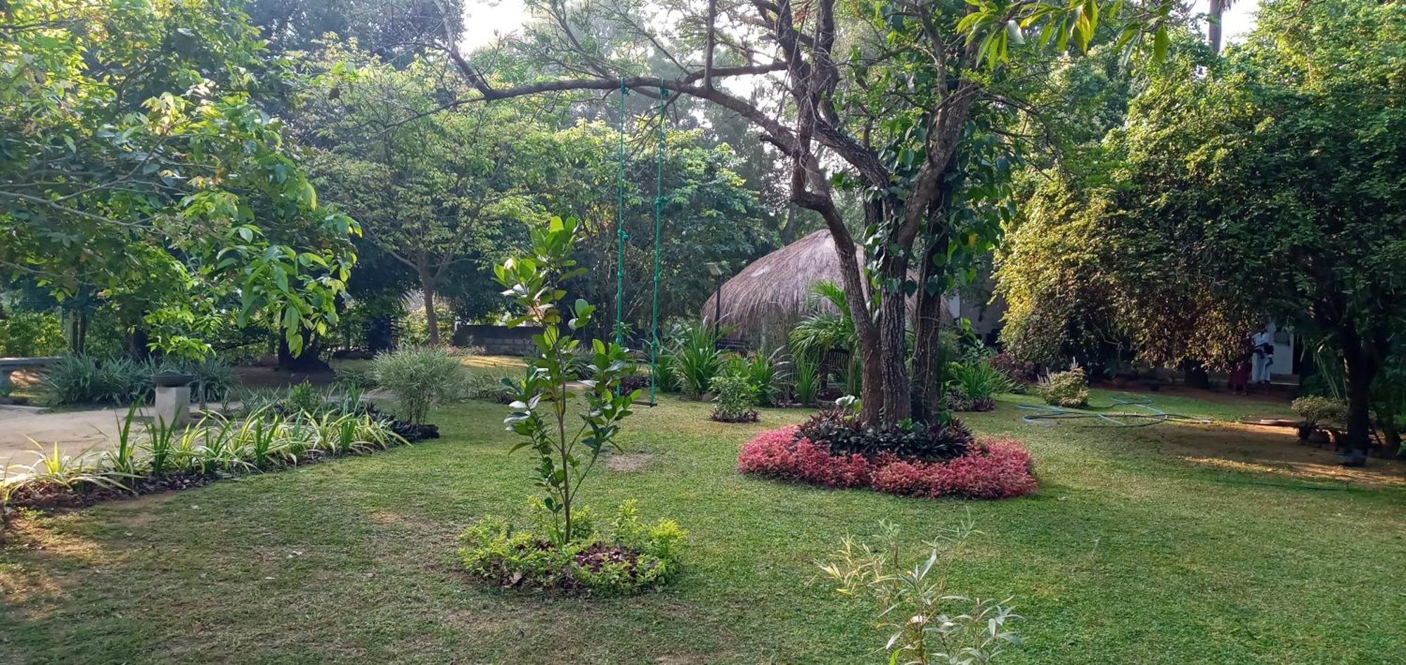 Sudunelum Holiday Resort Anuradhapura Exterior photo