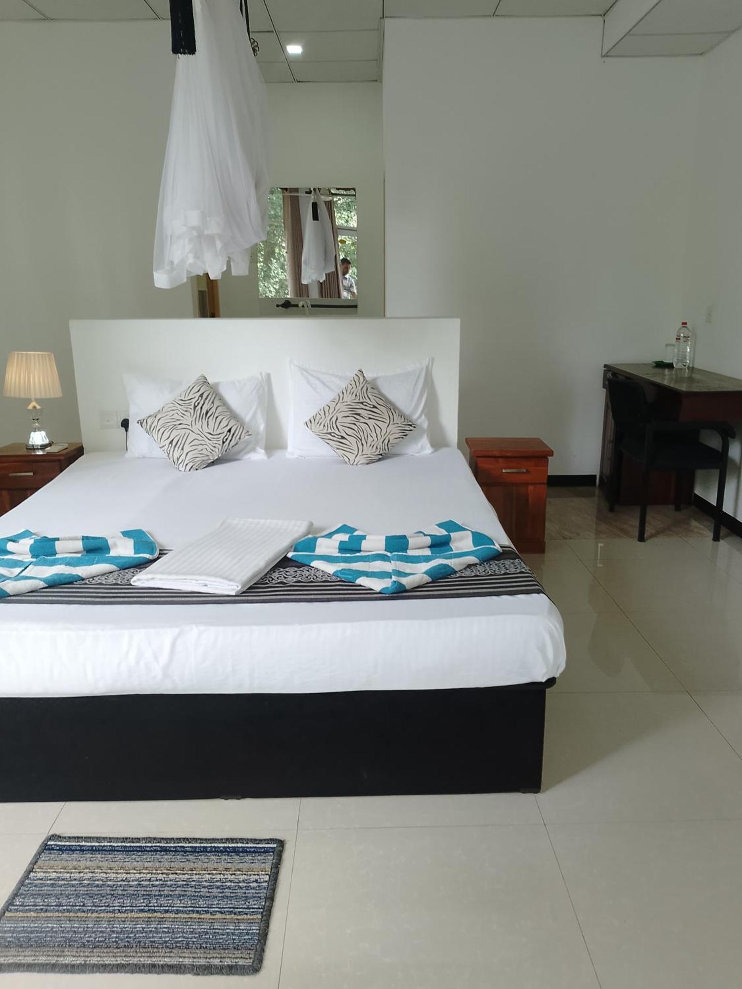 Sudunelum Holiday Resort Anuradhapura Exterior photo