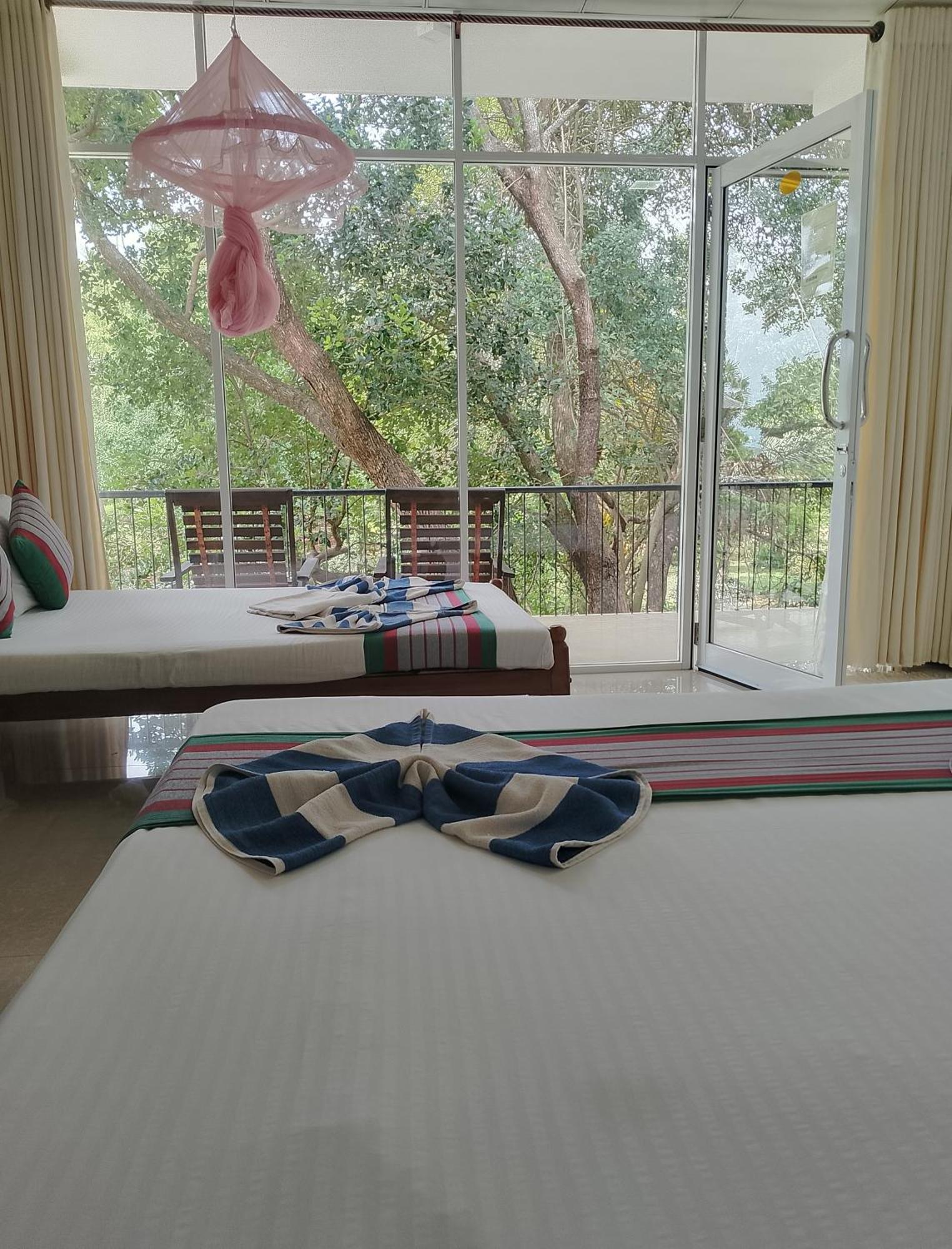 Sudunelum Holiday Resort Anuradhapura Exterior photo